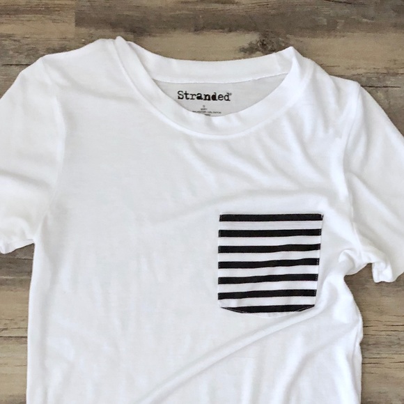 🌼T-shirt with Functional Striped Pocket - Picture 4 of 8